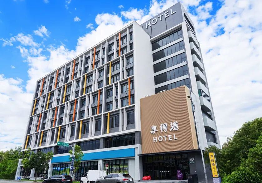 In Joy Hotel - Image 1