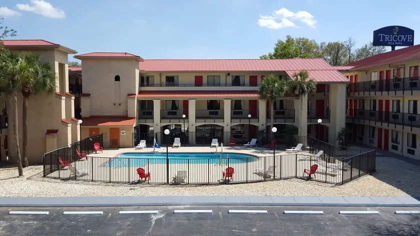 Tricove Inn & Suites - Image 1