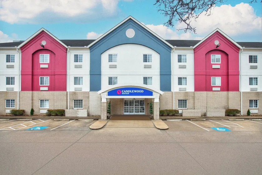 Candlewood Suites by IHG Conway - Image 1
