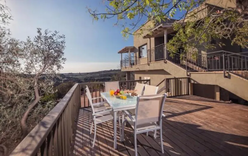 Lavender Villa In The Mountains - Image 1