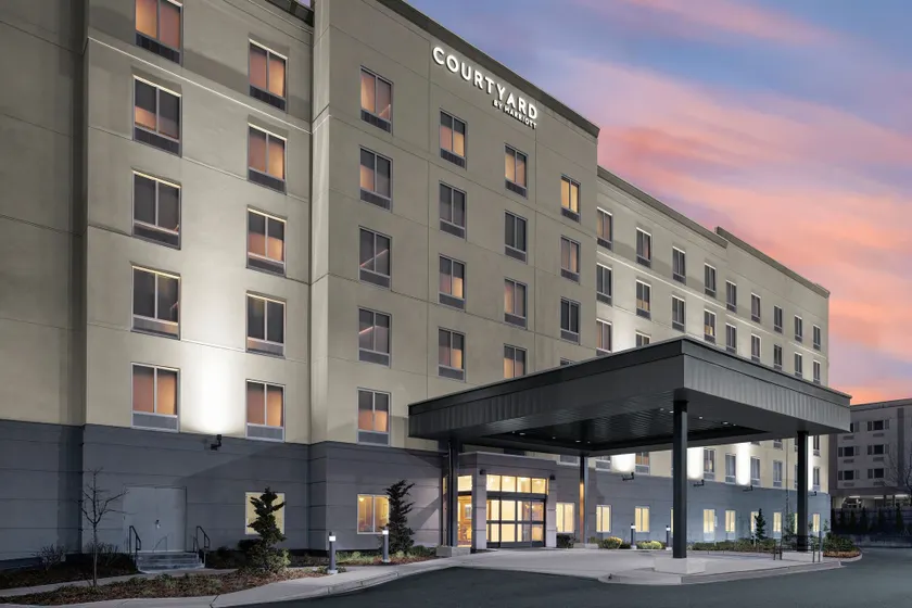 Courtyard by Marriott Seattle SeaTac Airport  - Image 1