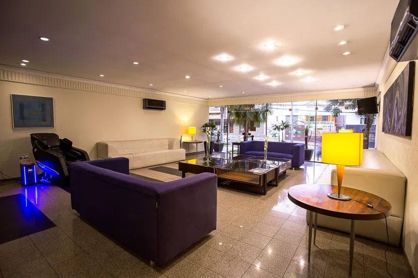 Hotel Elo Inn - Image 1