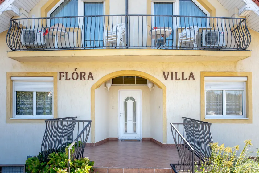 Flora Villa - Image 1