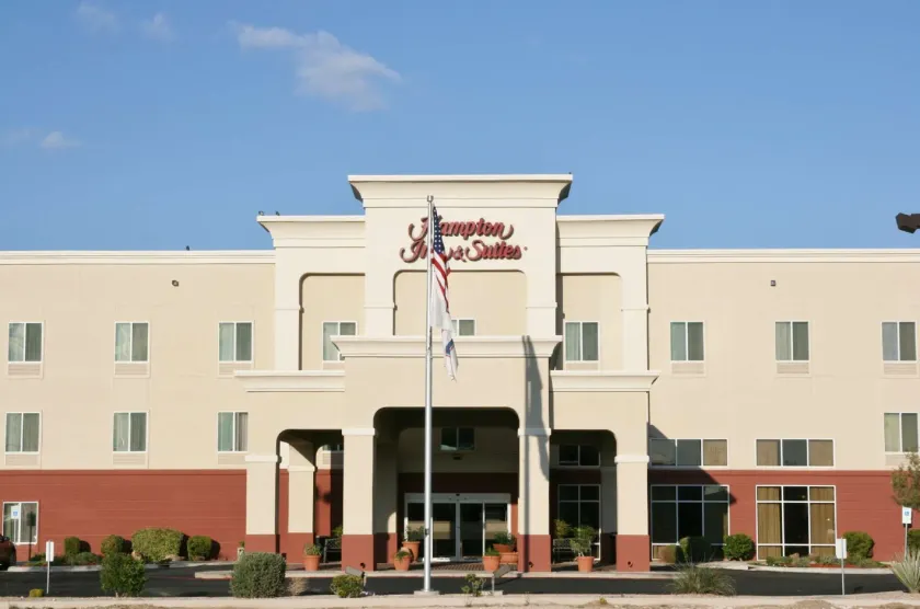 Hampton Inn and Suites Hobbs - Image 1