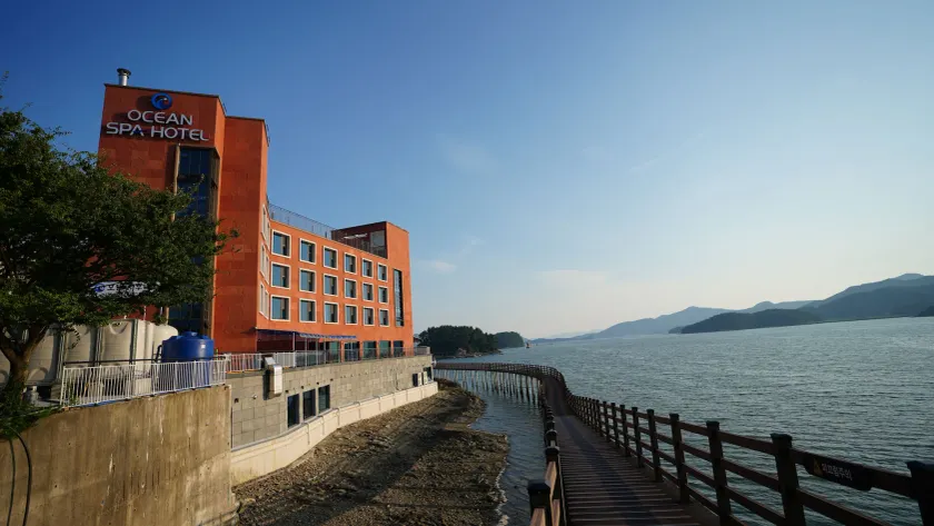 Ocean Spa Hotel - Image 1