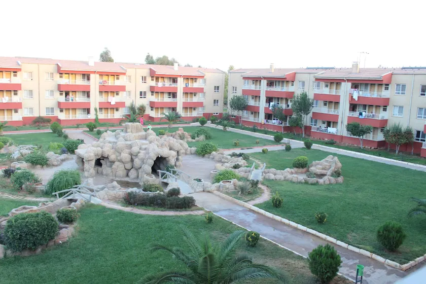 Karaali Kpalicalari ve Otel Tesisleri - Image 1