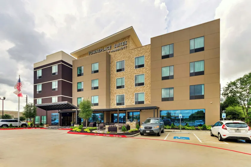 TownePlace Suites by Marriott Houston Northwest Beltway 8 - Image 1