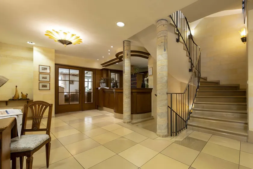 Hotel Gasthof Krone - Image 1