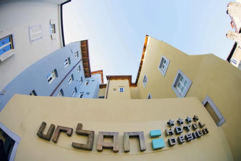 Urban Hotel Design - Image 1