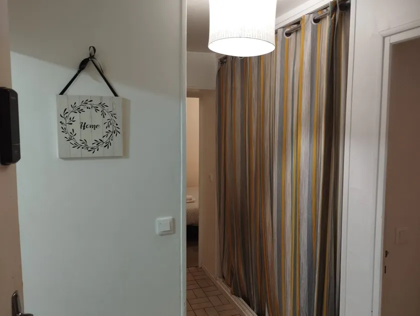 La Belle Onde - Interior entrance