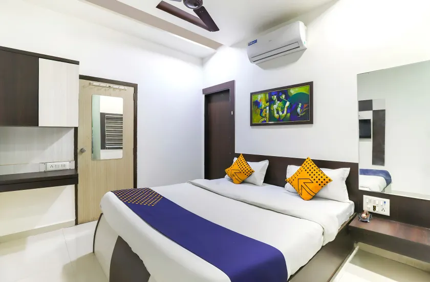 Hotel Atithi - Oposite Shreeji Hospital - Image 1