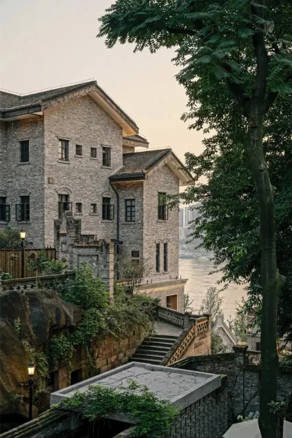 SUNYATA Chongqing Hotel - Image 1