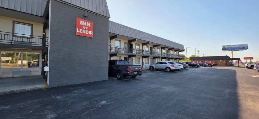 Inn of Lenoir Motor Lodge - Image 1