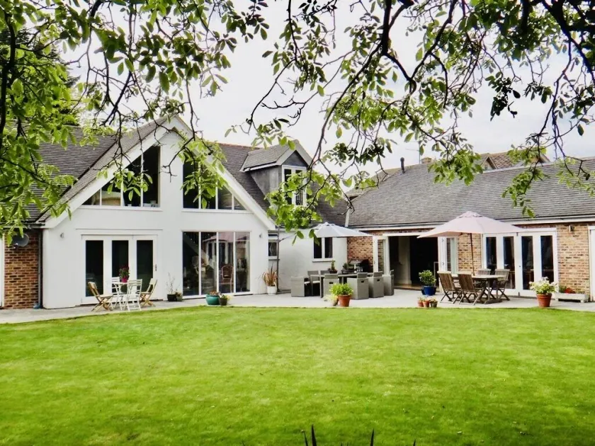 The Thorpe Guesthouse - Image 1