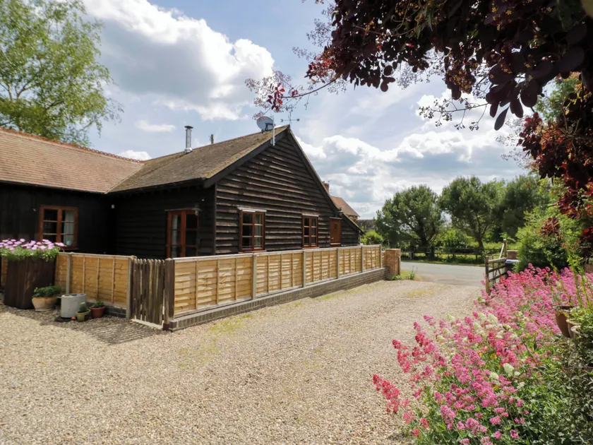 Robbie's Barn - Image 1