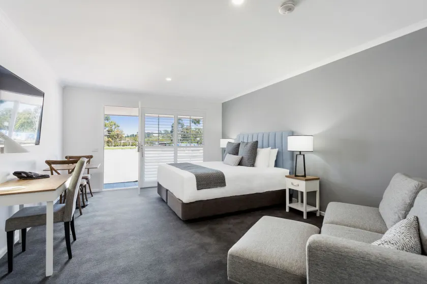 Sanctuary Inn on Westernport - Image 1