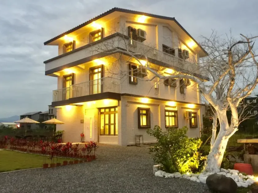 Yilan NAI-JI House - Image 1