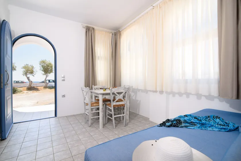 Villa George Santorini - Image 1