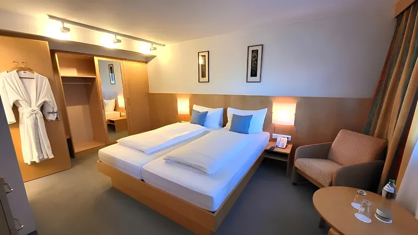 Hotel Batzenhäusl Tirol - Image 1