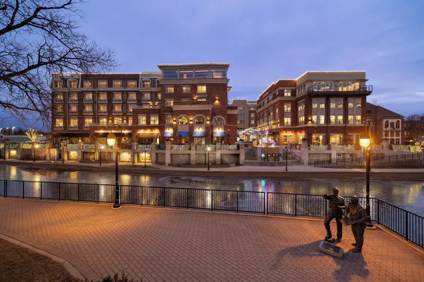 Hotel Indigo Naperville Riverwalk by IHG - Image 1