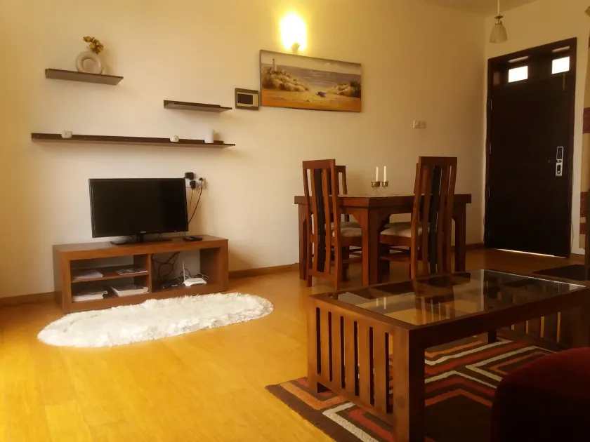 Colombo Sea View Apartment - Image 1