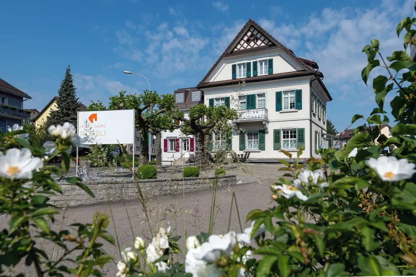 Hotel Garni Rössli - free parking - Image 1