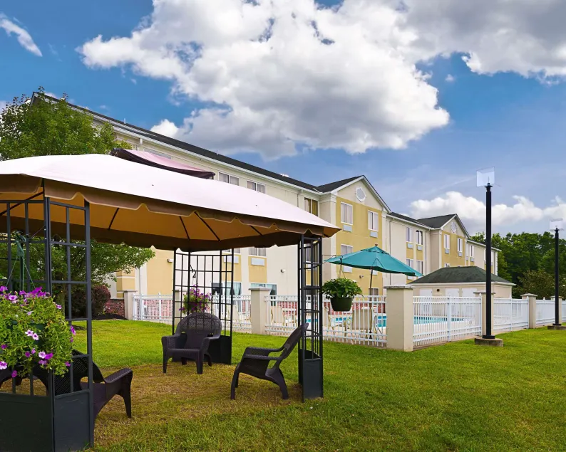 Quality Inn Spring Mills - Martinsburg North - Image 1