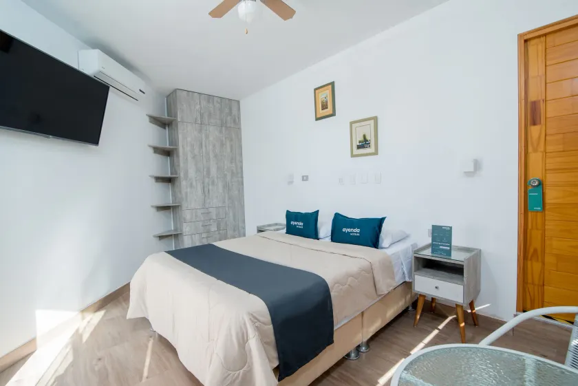 Hotel Arizona Miraflores - Image 1