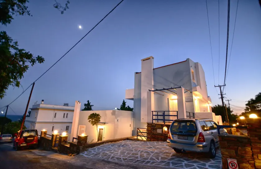 Peskesi Ikaria - Image 1