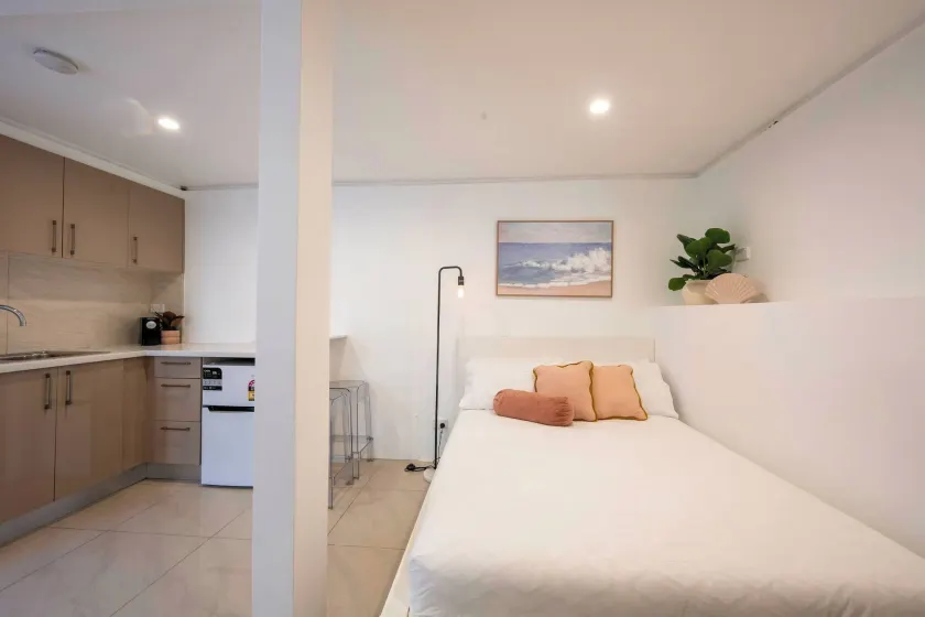 Saltline Bondi Stays Cozy Bondi Studio Retreat - Image 1