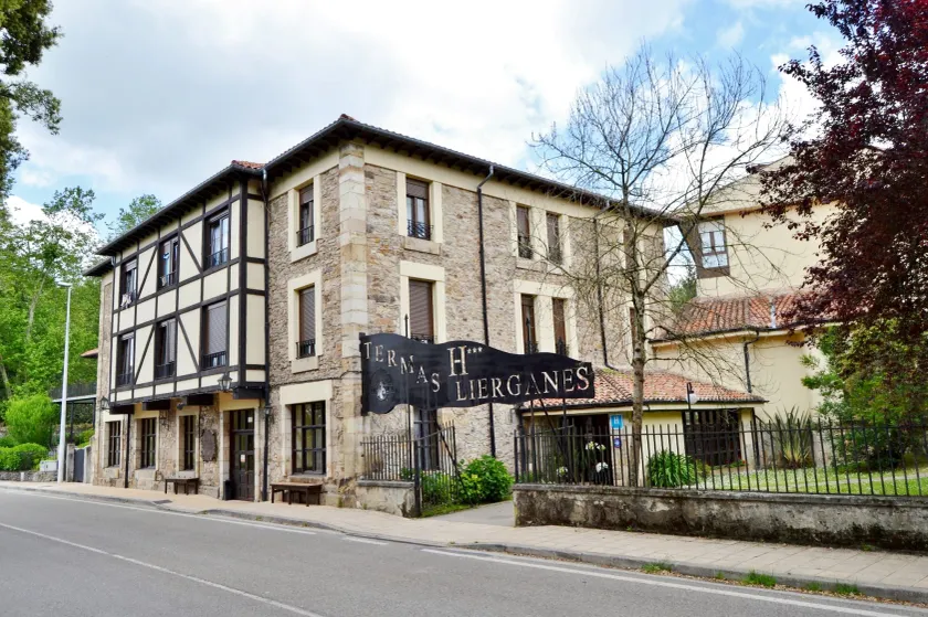 Hotel Termas de Liérganes - Image 1