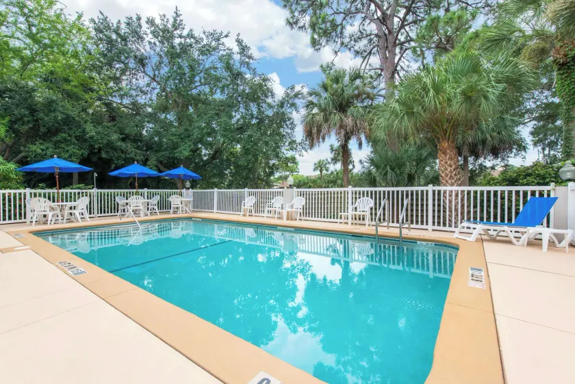Sleep Inn Sarasota North - Image 1