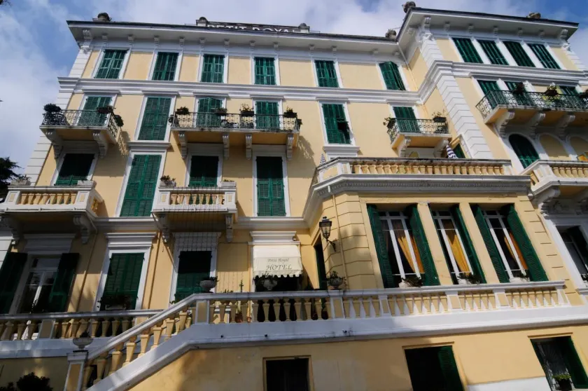Hotel Petit Royal - Image 1