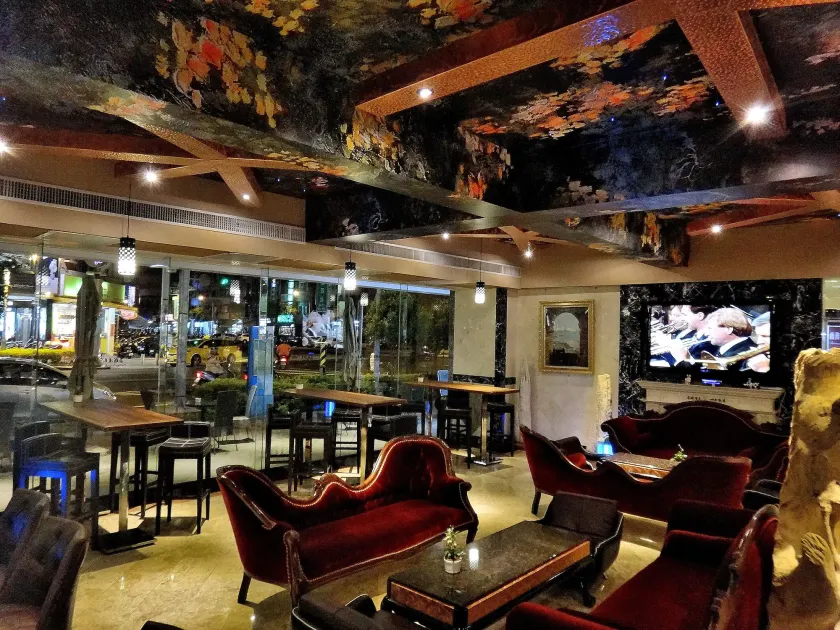 Kingship Hotel Kaohsiung Inter Continental - Image 1