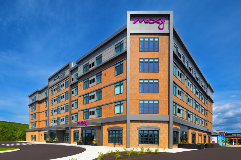Moxy Portland Thompson's Point - Image 1