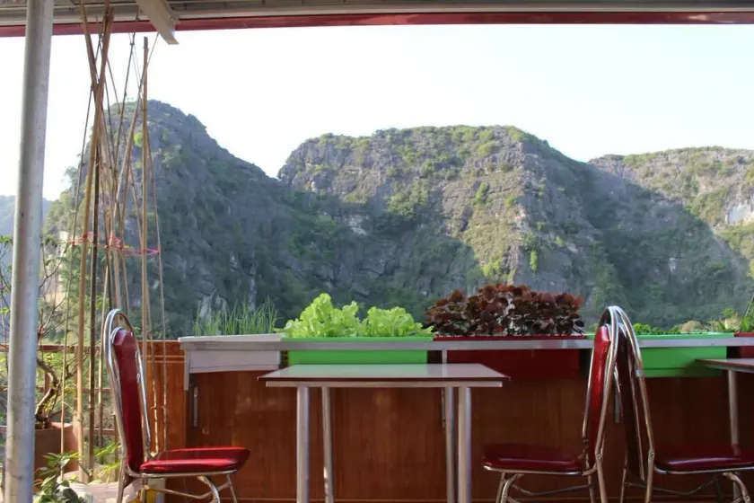 Sierra Homestay - Image 1