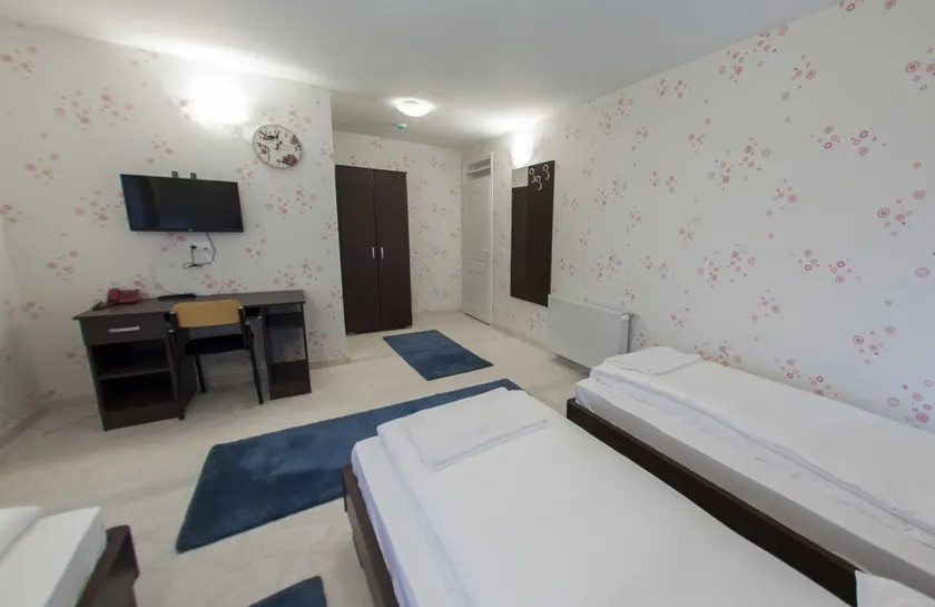 Hotel Hayat Hills - Image 1
