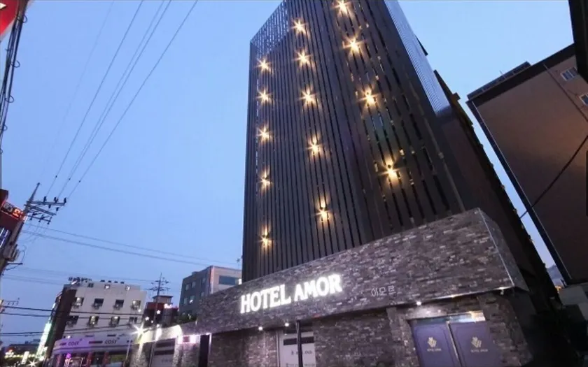 Amor Hotel Gimhae - Image 1
