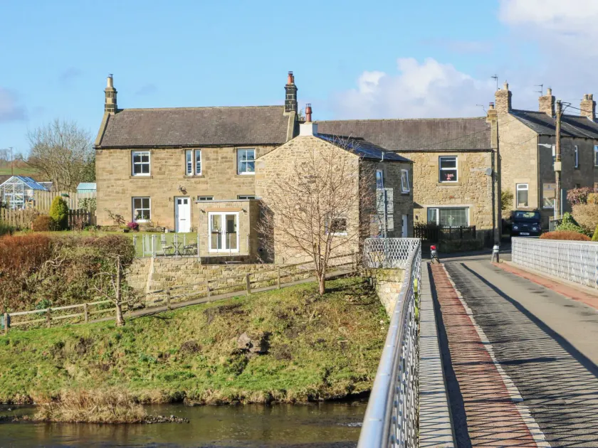 Bridge End Cottage - Image 1
