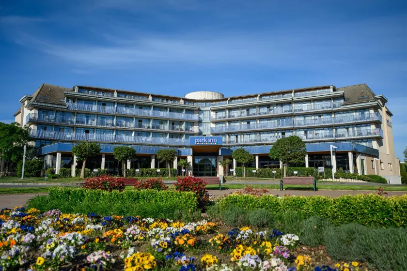 Park Inn by Radisson Sarvar Resort & Spa - All Inclusive - Image 1