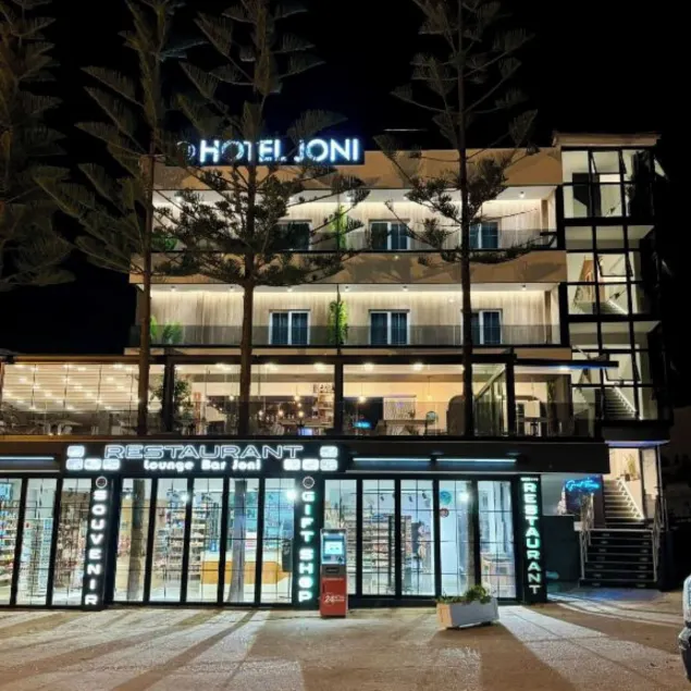 Hotel Joni Premium - Image 1