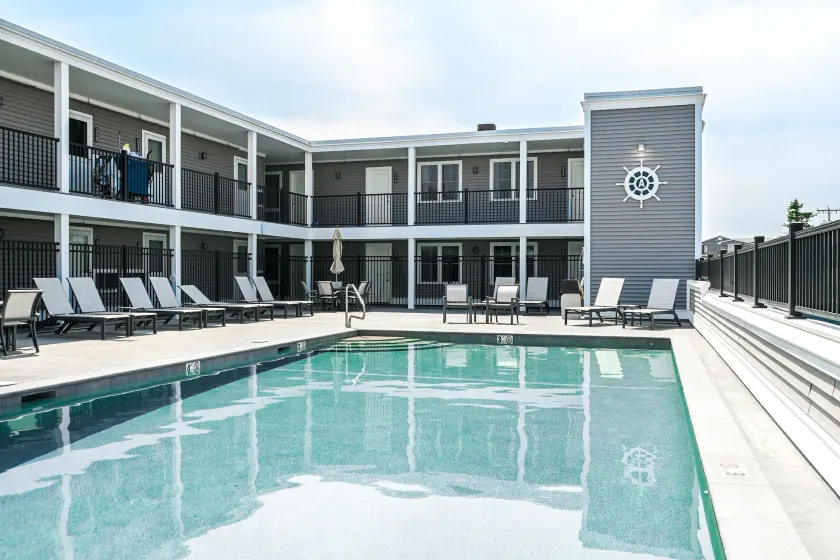 Atlantic Oceanfront Hotel, Wells Beach - Image 1