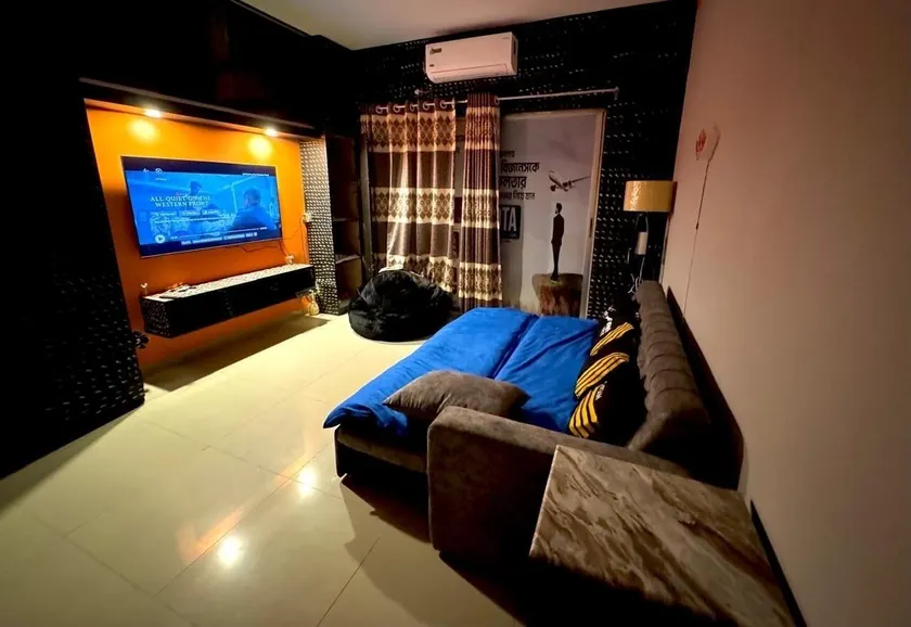 Hostel by zooFamily - Image 1