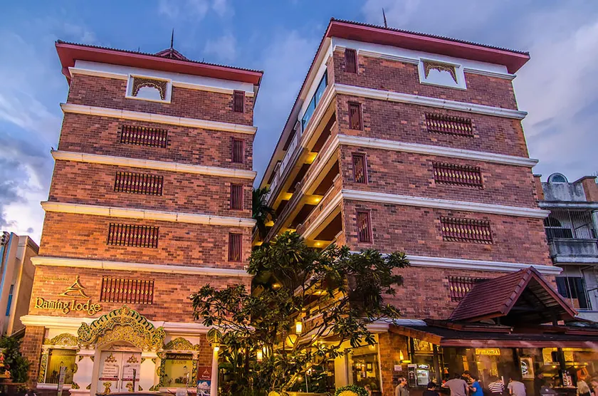 Raming Lodge Hotel - Image 1