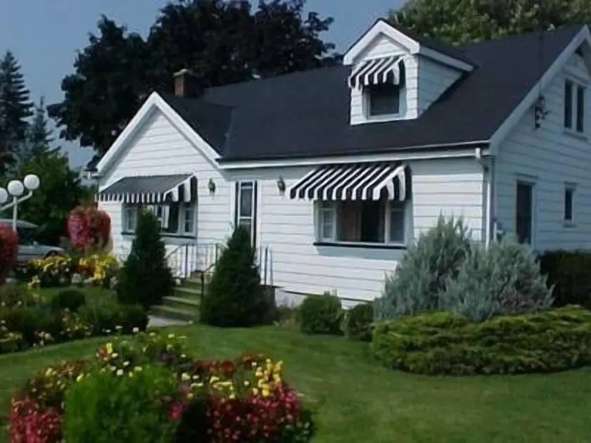 Trenton Park Motel - Image 1