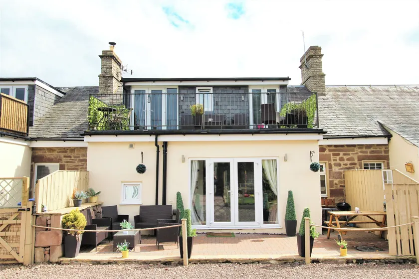 3 Bedroom 2 Bathroom Cottage Norham Berwick-upon-tweed -log Fire - Dog Friendly - Image 1