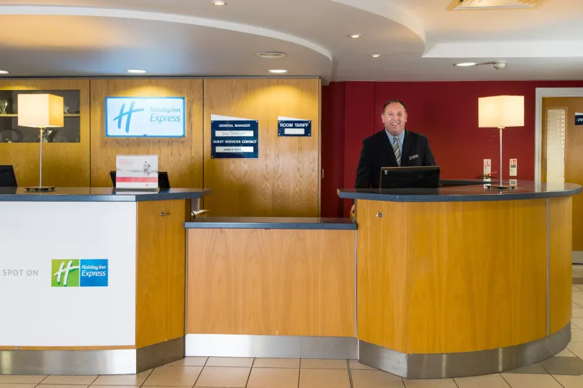 Holiday Inn Express Swansea East by IHG - Reception