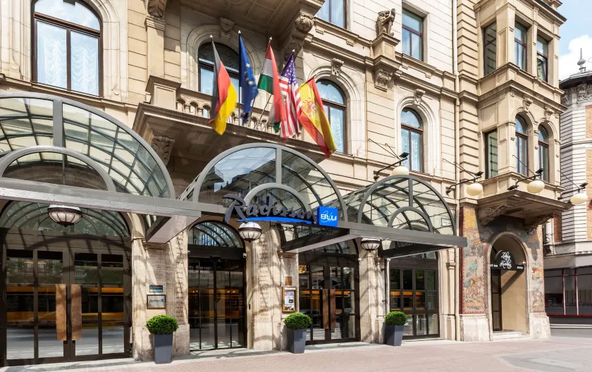Radisson Blu Béke Hotel, Budapest - Image 1