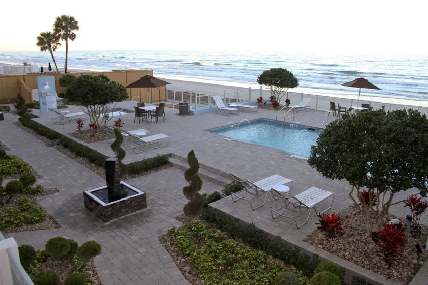Lotus Boutique Inn and Suites - Image 1