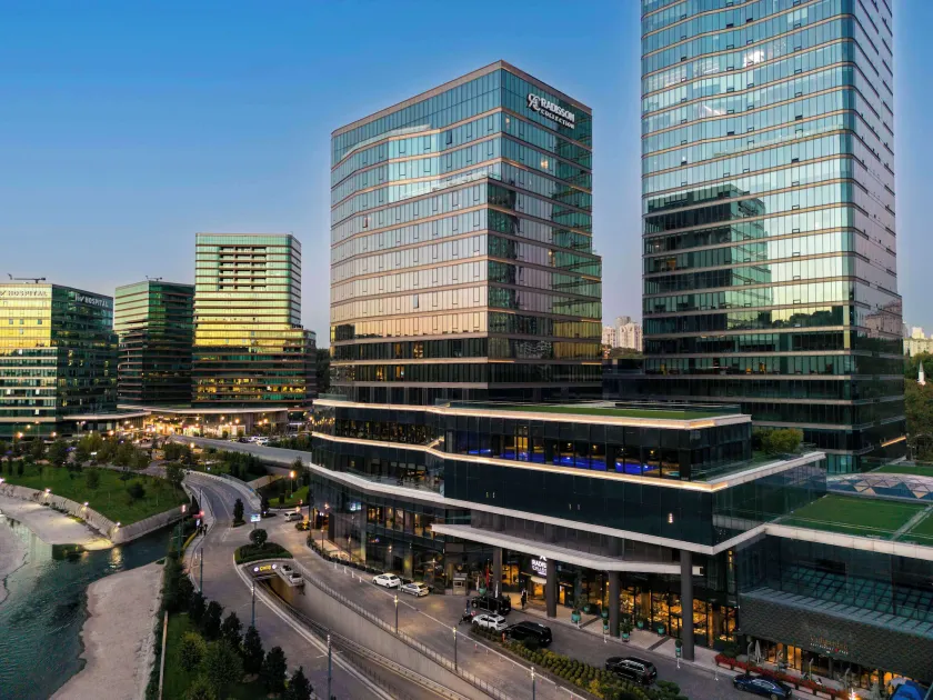 Radisson Collection Hotel, Vadistanbul - Image 1